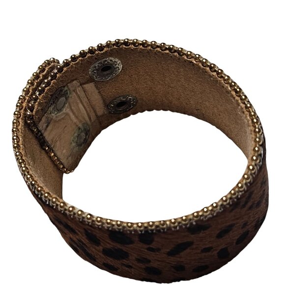 Retro Leopard Print Faux Fur Snap Bracelet Gold Beaded Trim Fashion Jewelry - Picture 2 of 5